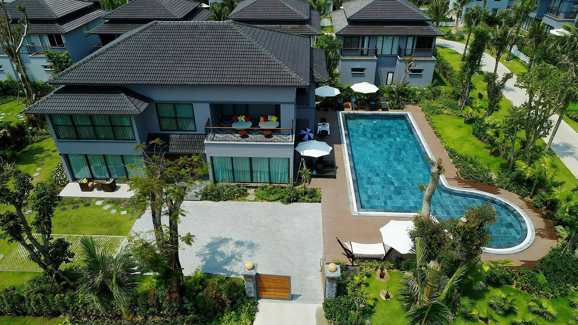 High-End Custom Homes